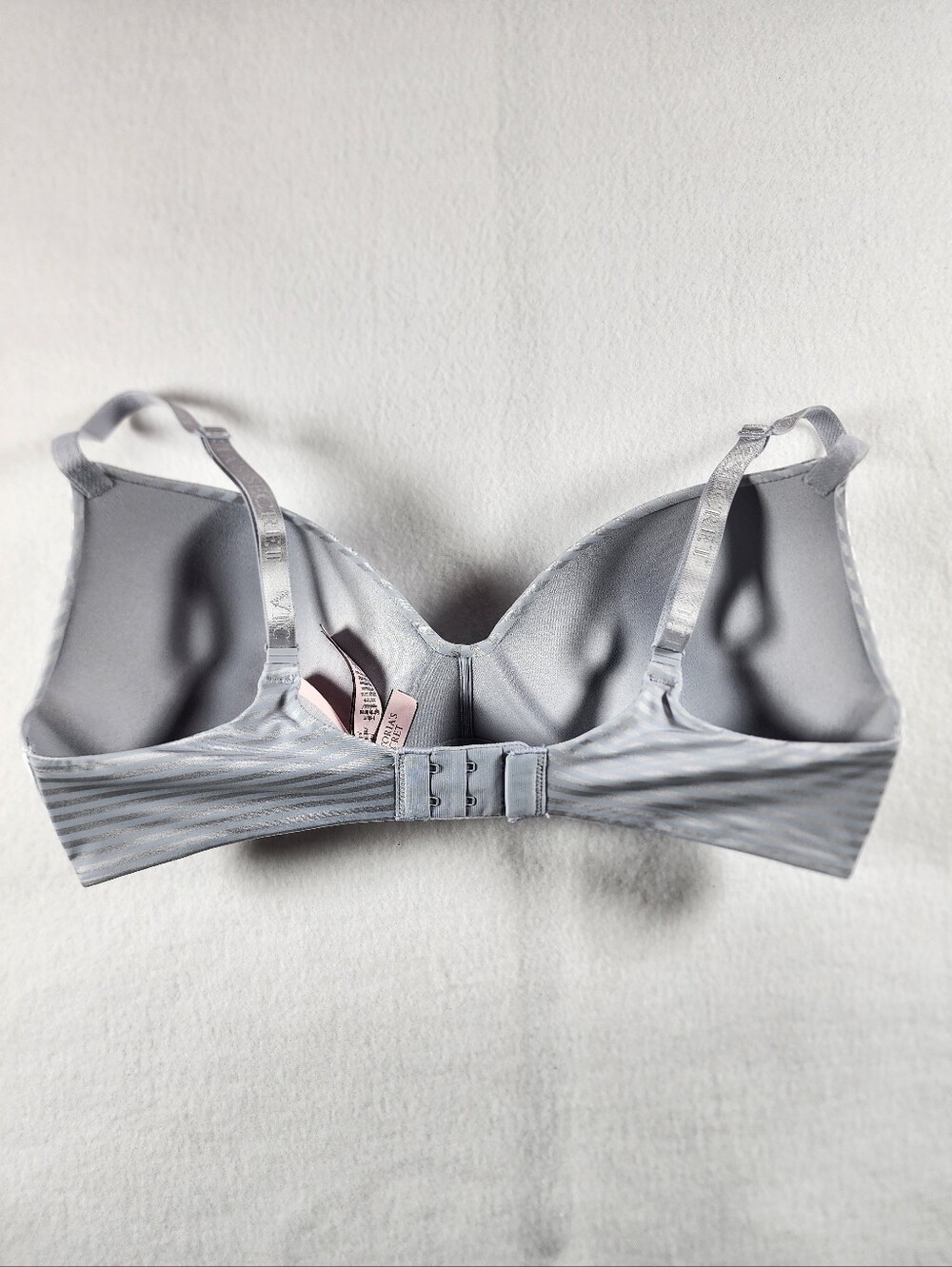 Victoria’s Secret 34D Wireless T-Shirt Bra Silver Metallic Stripe - Picture 6 of 15